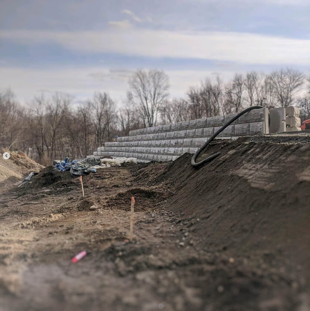 Verdi Construction team completes Big Block Retaining Wall CT Verdi